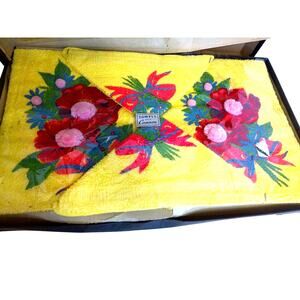 Vintage Mid-Century Cannon Towel Set Yellow 3D Sculpted Floral Appliques New Box